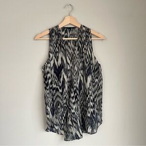 Oliviaceous Printed Sheer Tank Top Size Small